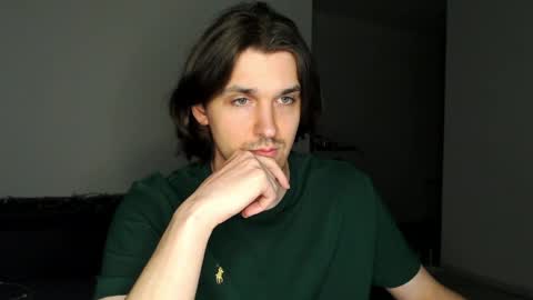 mateo_zeus online show from May 2026 09:44:01 PM