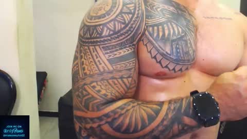 Snapshot of mateosexyhot22 chatting on March 2026 04:35:01 PM Mateo online show from March 2026 04:35:01 PM