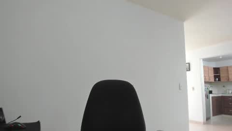 Matheus     online show from October 2025 03:19:01 PM