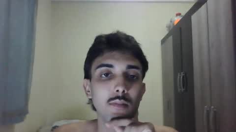 matheuscorumbar online show from April 2026 01:50:01 AM