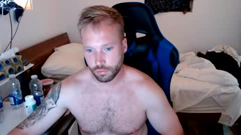 Snapshot of mathieu6606 chatting on August 2026 09:06:01 PM Math online show from August 2026 09:06:01 PM