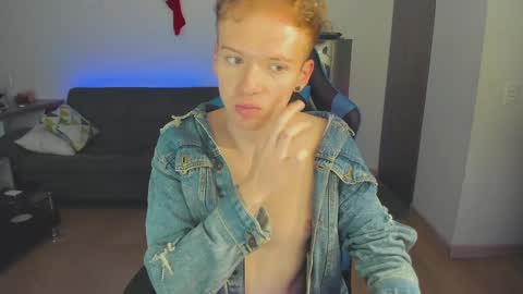 Alejandro Alex online show from January 2025 12:27:01 AM