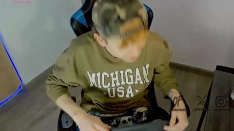 Alejandro Alex online show from February 2026 12:37:02 AM