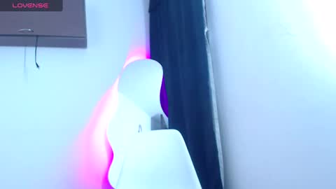 Snapshot of mati0421 chatting on February 2025 06:14:02 AM Mati04 online show from February 2025 06:14:02 AM