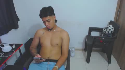 Snapshot of matias_bianco01 chatting on March 2025 04:14:02 PM matias online show from March 2025 04:14:02 PM