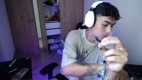 Snapshot of matias_bianco01 chatting on September 2025 09:58:01 PM matias online show from September 2025 09:58:01 PM