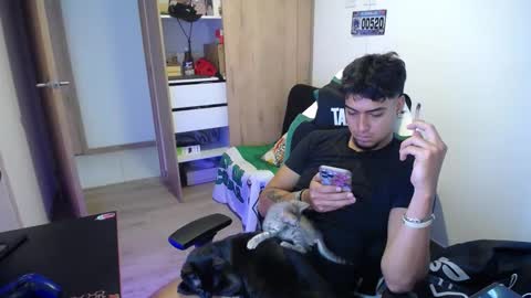 Snapshot of matias_bianco01 chatting on September 2025 09:26:01 PM matias online show from September 2025 09:26:01 PM