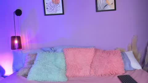 Mati  online show from April 2026 09:01:02 PM