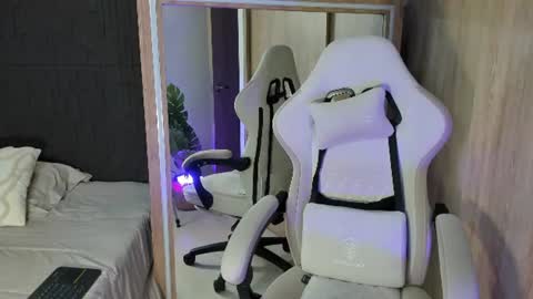 matias_strong1 online show from July 2026 02:13:01 PM