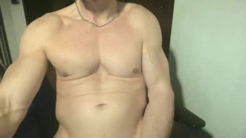 MatiasMatureMuscle online show from May 2026 01:33:01 AM