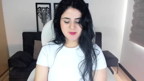 Lucia online show from January 2025 05:23:02 PM