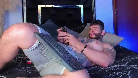 matius foxter online show from December 2025 11:54:01 PM