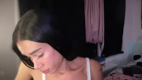 MOLLY MILLS online show from July 2026 02:10:02 AM