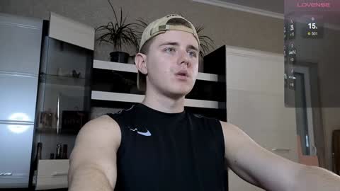 Snapshot of matt_aniston chatting on December 2024 06:05:02 PM Matt online show from December 2024 06:05:02 PM