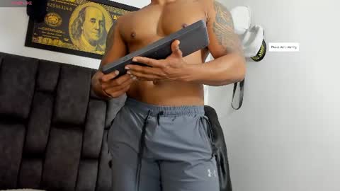 matt rodriguez92 online show from July 2026 10:43:01 AM