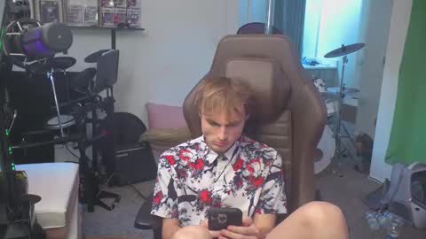 Matt Cash online show from September 2025 01:05:02 AM