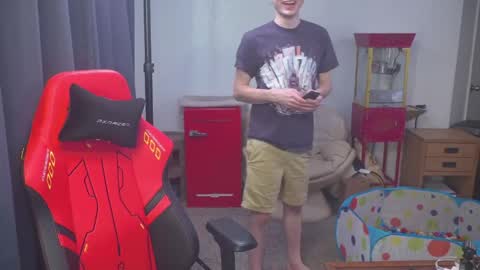 Matt Cash online show from April 2026 01:11:02 AM