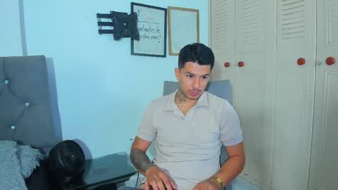 Snapshot of matteo_rreal chatting on May 2026 02:58:02 PM MATTEO online show from May 2026 02:58:02 PM