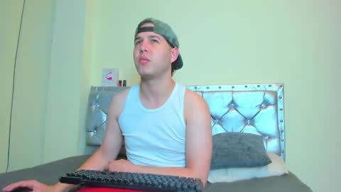 Snapshot of matthew_gill chatting on May 2026 11:59:02 AM matthewlatinc online show from May 2026 11:59:02 AM