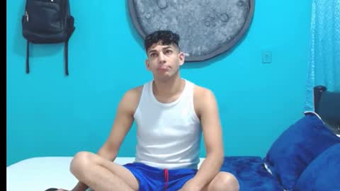 matthew_hawk19 online show from February 2025 03:17:02 PM