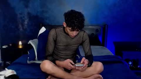 matthew_hawk19 online show from February 2026 12:37:01 PM