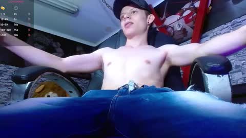 Snapshot of matthewboy_ chatting on March 2025 09:07:02 PM MatthewBoy online show from March 2025 09:07:02 PM