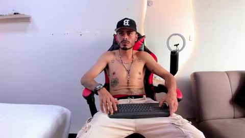 Snapshot of matthewcullenn chatting on January 2026 08:22:01 PM Matthew online show from January 2026 08:22:01 PM