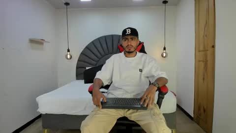 Snapshot of matthewcullenn chatting on January 2026 08:36:01 PM Matthew online show from January 2026 08:36:01 PM