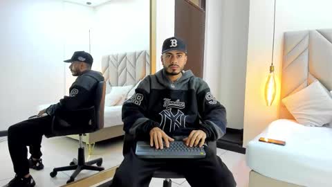 Snapshot of matthewcullenn chatting on February 2026 04:11:01 AM Matthew online show from February 2026 04:11:01 AM