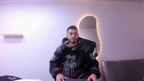 Snapshot of matthewcullenn chatting on February 2026 02:53:01 AM Matthew online show from February 2026 02:53:01 AM