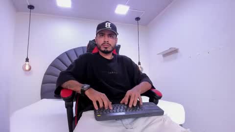 Snapshot of matthewcullenn chatting on February 2026 08:24:02 PM Matthew online show from February 2026 08:24:02 PM