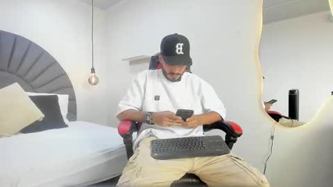 Snapshot of matthewcullenn chatting on February 2026 07:50:02 PM Matthew online show from February 2026 07:50:02 PM