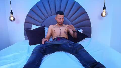 Snapshot of matthewcullenn chatting on February 2026 08:27:01 PM Matthew online show from February 2026 08:27:01 PM