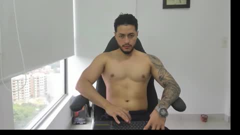 Snapshot of mattia_dupont chatting on March 2026 09:54:01 PM Mattias online show from March 2026 09:54:01 PM