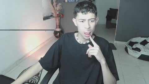 mattias     online show from February 2025 04:22:01 PM