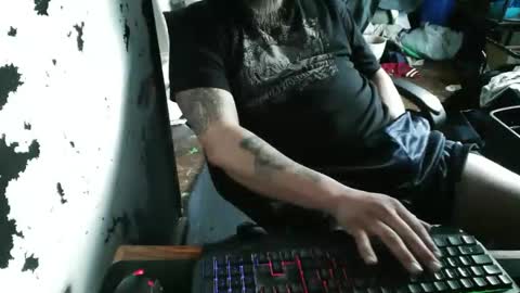 mattw31019 online show from February 2026 04:16:01 PM