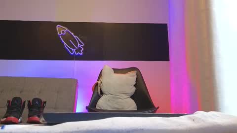 Snapshot of mattxfeet chatting on December 2025 10:29:01 PM Matt online show from December 2025 10:29:01 PM