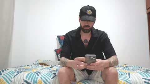 Snapshot of mattxfeet chatting on March 2026 12:11:01 AM Matt online show from March 2026 12:11:01 AM