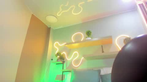  M A T T Y  online show from October 2025 03:37:01 AM