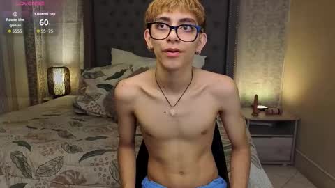 matty_spark online show from November 2025 02:28:01 PM