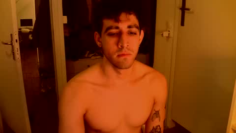 Snapshot of mattygatlin chatting on December 2024 02:33:01 AM matty gatlin online show from December 2024 02:33:01 AM