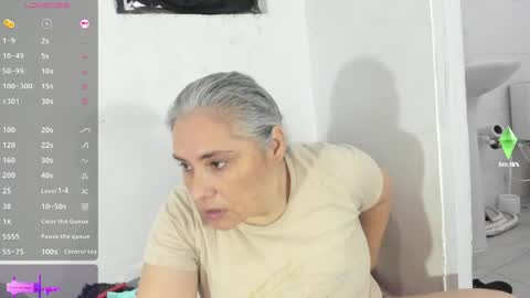 Snapshot of mature_gold1 chatting on May 2026 12:12:02 PM danna mature online show from May 2026 12:12:02 PM