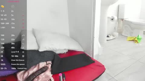 danna mature online show from June 2026 12:07:02 PM
