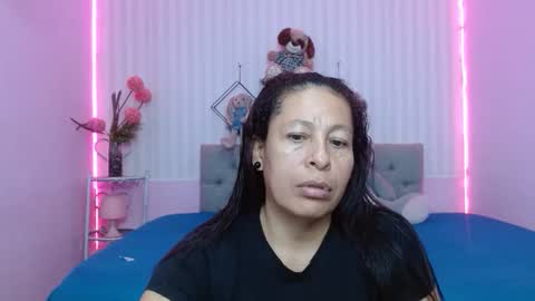 Snapshot of mature_martina_ chatting on May 2026 12:24:01 PM Martina online show from May 2026 12:24:01 PM