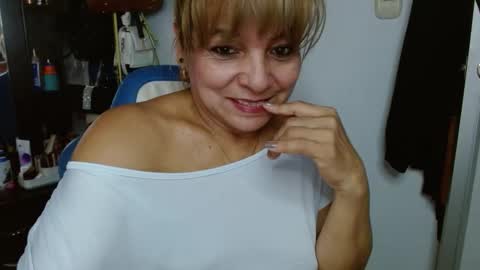 Snapshot of maturetigress4c chatting on November 2025 07:49:02 PM Cecilia online show from November 2025 07:49:02 PM