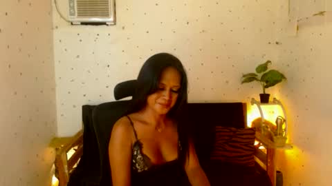 Snapshot of maturity_mommy_intown chatting on October 2025 08:57:02 AM maturity_mommy_intown online show from October 2025 08:57:02 AM