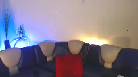 Snapshot of maturity_mommy_intown chatting on October 2025 09:42:02 PM maturity_mommy_intown online show from October 2025 09:42:02 PM