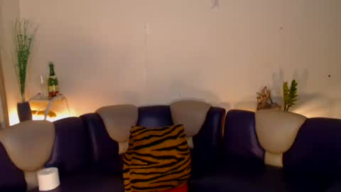 Snapshot of maturity_mommy_intown chatting on November 2025 06:46:02 AM maturity_mommy_intown online show from November 2025 06:46:02 AM