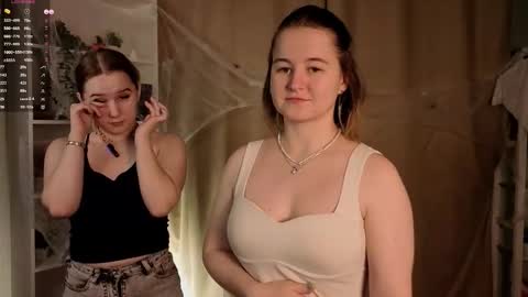 Snapshot of mauddenmon chatting on October 2025 11:01:01 AM Lucy online show from October 2025 11:01:01 AM