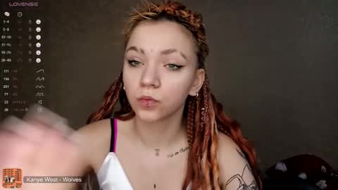 Snapshot of maudhendry chatting on January 2026 08:20:01 AM Mia online show from January 2026 08:20:01 AM